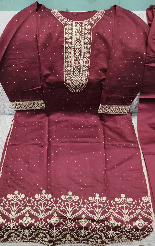 Maroon_Embroidered_Ethnic_Suit_Set_With_Dupatta