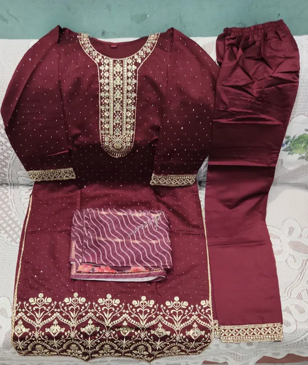 Maroon_Embroidered_Ethnic_Suit_Set_With_Dupatta