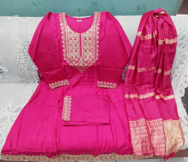 Pink_Anarkali_Suit_Set_With_Golden_Embroidery_Ethnic_Wear_For_Women