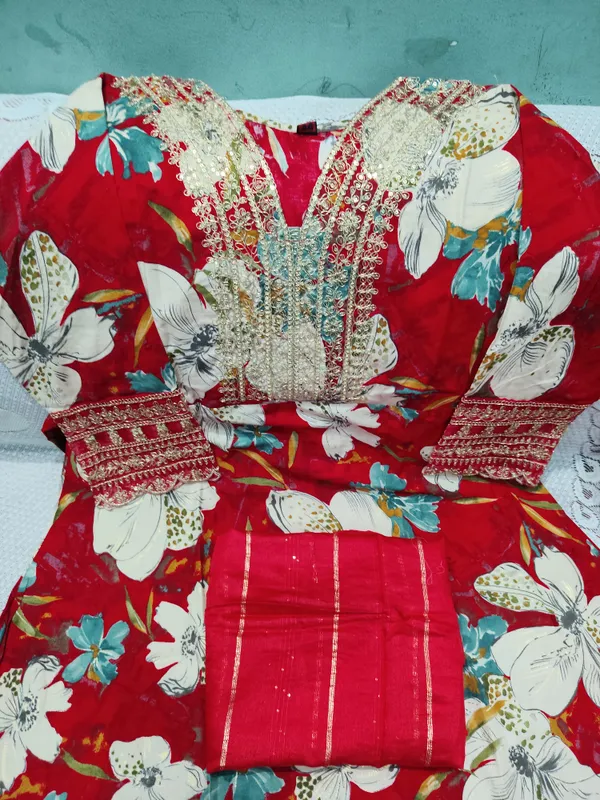 Red_Floral_Printed_Ethnic_Kurta_Set_With_Golden_Embroidered_Border_And_Dupatta