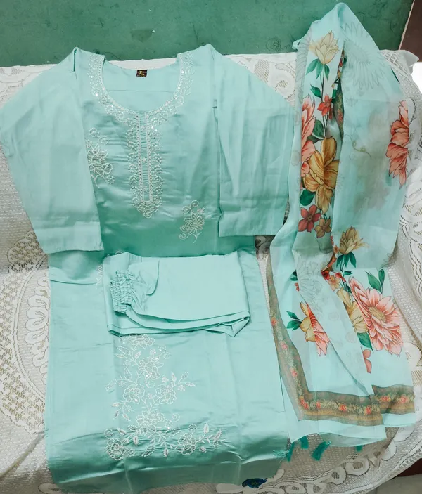 Mint_Green_Embroidered_Kurta_Set_With_Floral_Dupatta