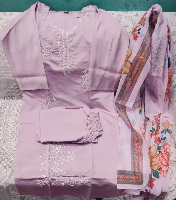 Lavender_Embroidered_Cotton_Suit_Set_With_Floral_Dupatta