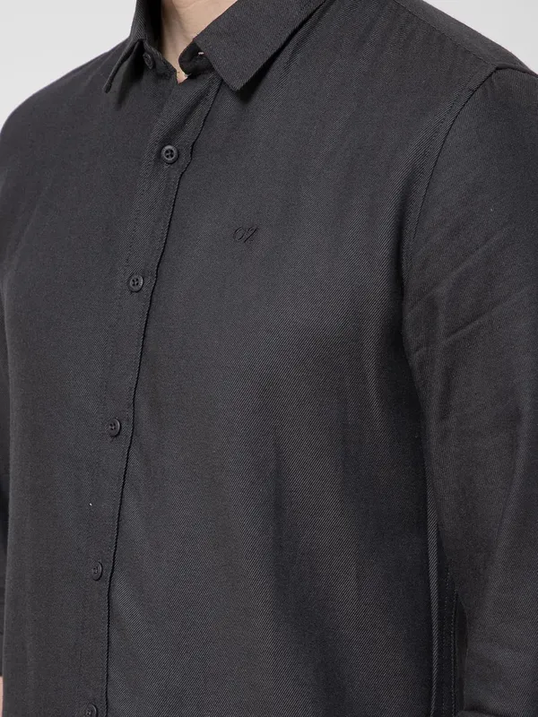 OXYZONE_Premium_Solid_Full_Sleeve_Men's_Tencel_Cotton_Charcol_Grey_Shirt,_Regular_Fit,_Spread_Collar_Non-Faded_Soft_&_Breathable_Fabric,_2-Way_Stretchable_Casual_&_Formal_Shirt_for_Men