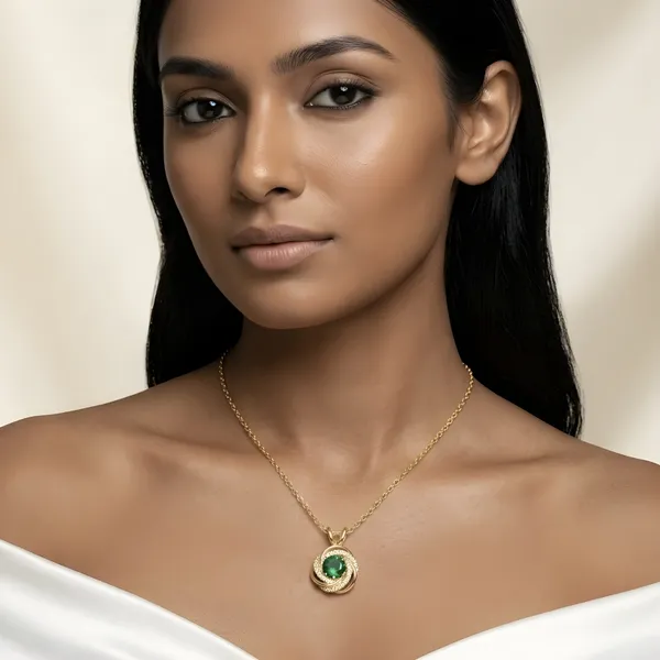 Emerald_Grace_Silver_Pendant