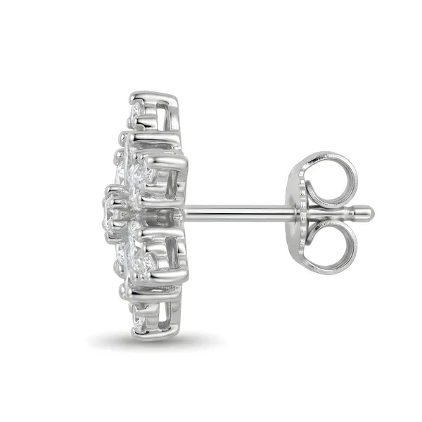 Snowflake_Silver_Stud_Earrings