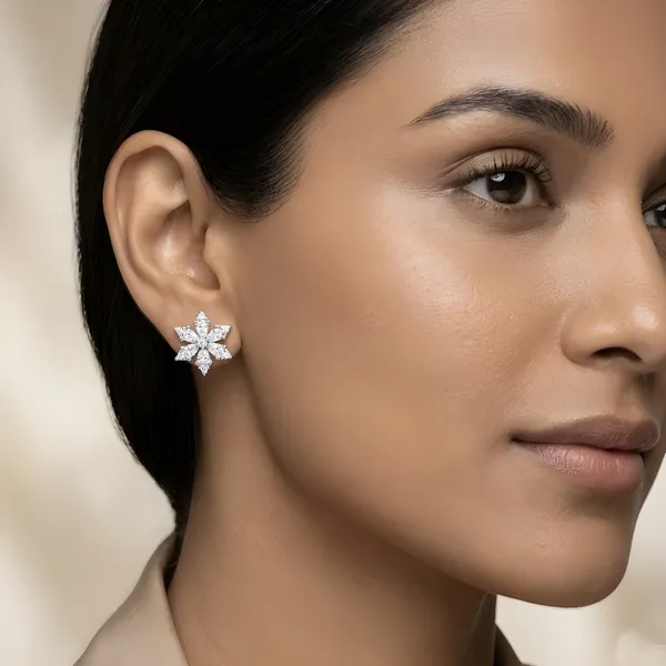Snowflake_Silver_Stud_Earrings