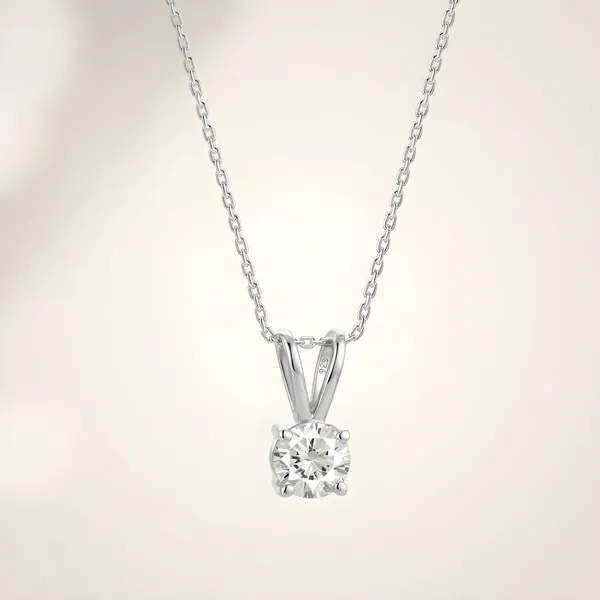 Celeste_Solitaire_Silver_Pendant