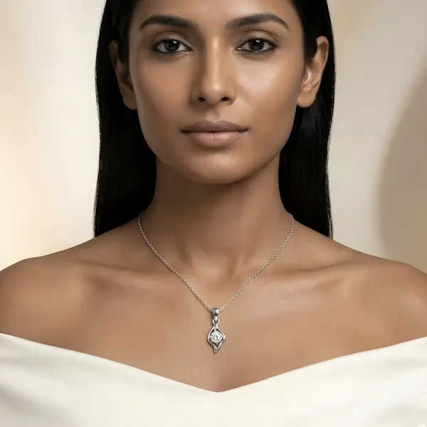 Moonleaf_Silver_Pendant