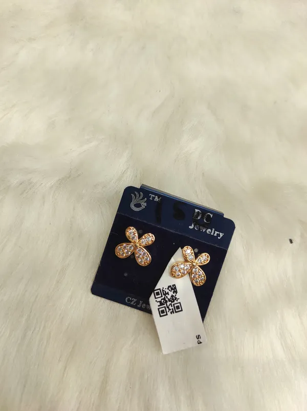 Gold_Alloy_with_Stone_Stone_Stud_Earrings_For_Women