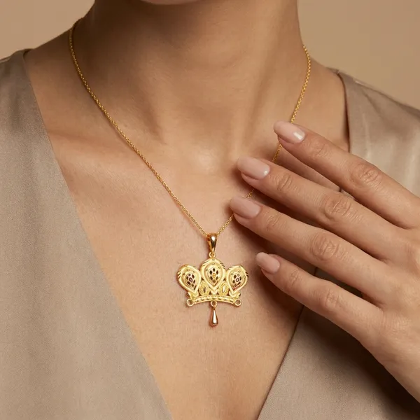 Gold_Alloy_Pendant_For_Women