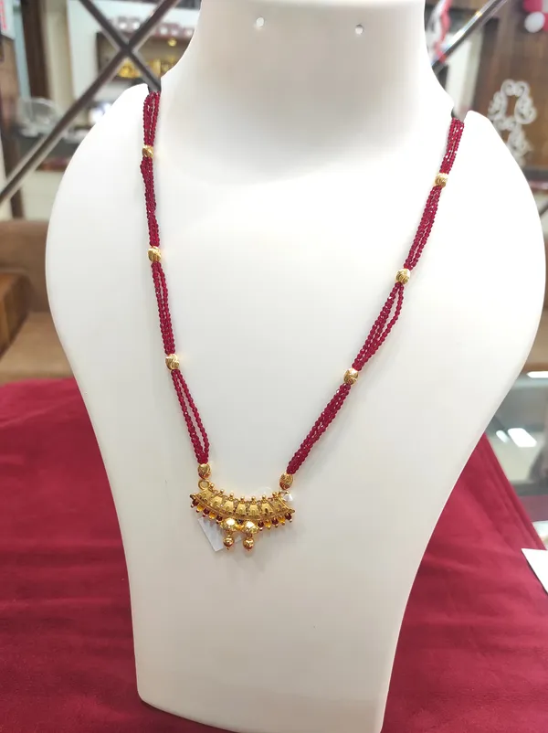 Black_&_Gold_Alloy_with_Beads_Mangalsutra_Necklace_For_Women