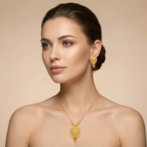 Gold_Alloy_Chain_Pendant_Set_For_Women