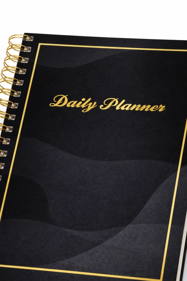 Black_Daily_Planner_Brief_For_Professional_And_Students