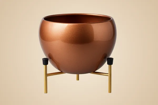 Brown_And_Rose_Gold_Iron_Seraphine_Pot_With_Stand_Home_Decor_For_Indoor_Plants,Living_Room_Decor,Bedroom_Decor,Corner_Decor_And_Statement_Piece