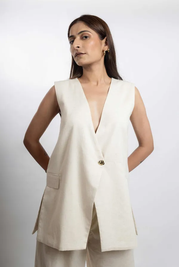 Glow_Off_White_Cotton_Waistcoat_For_Women