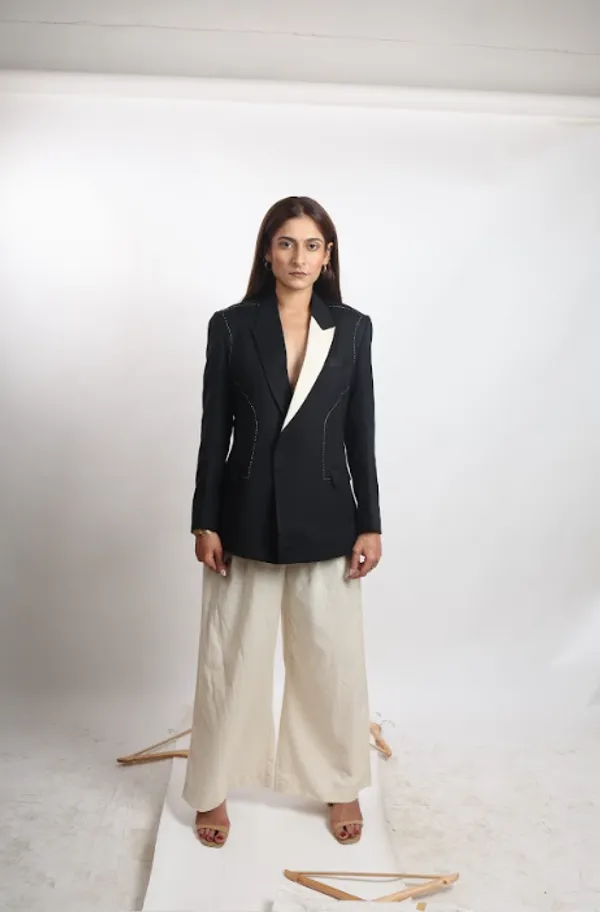 Black_Drift_Pure_Linen_Blazer_For_Women