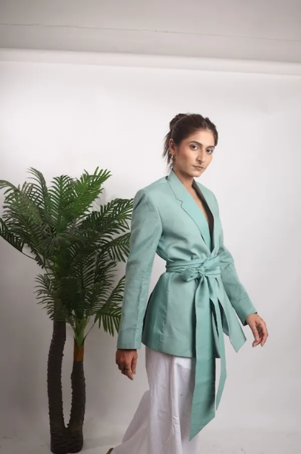 Green_Pause_Pure_Linen_Blazer_For_Women