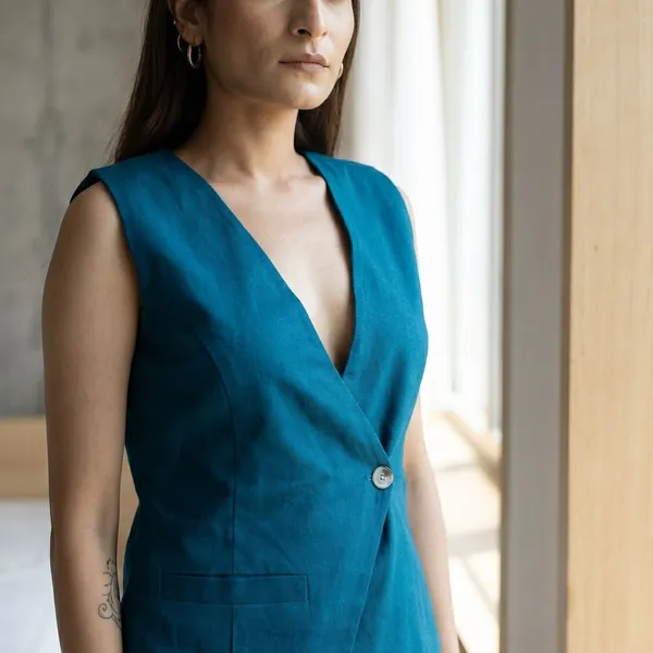 Nest_Prussian_Blue_Cotton_Waistcoat_For_Women