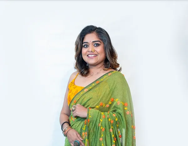 Blouse_Cotton_Padded_Noodle_Strap_Kantha_Hand_Embroidered