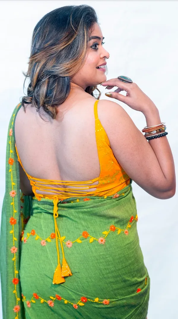 Blouse_Cotton_Padded_Noodle_Strap_Kantha_Hand_Embroidered