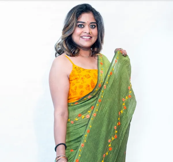Blouse_Cotton_Padded_Noodle_Strap_Kantha_Hand_Embroidered