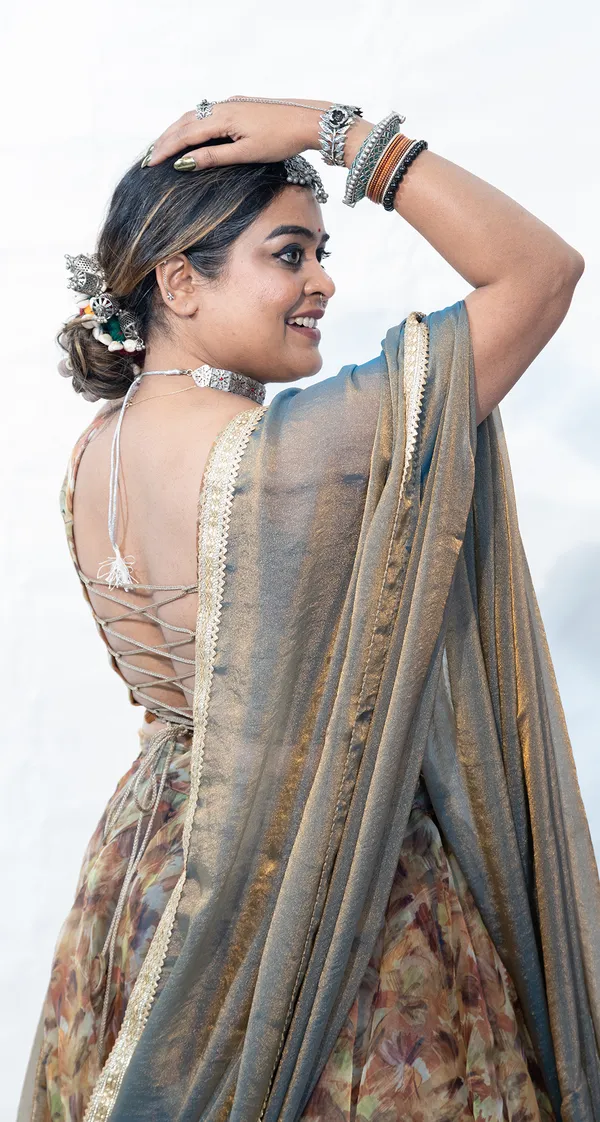 Lehenga_Organza_Floral_Brown
