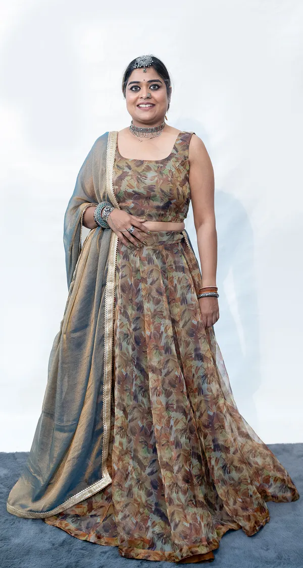 Lehenga_Organza_Floral_Brown