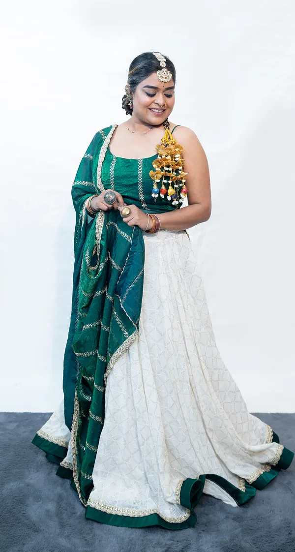 Lehenga_Chikankari_White_And_Bottle_Green