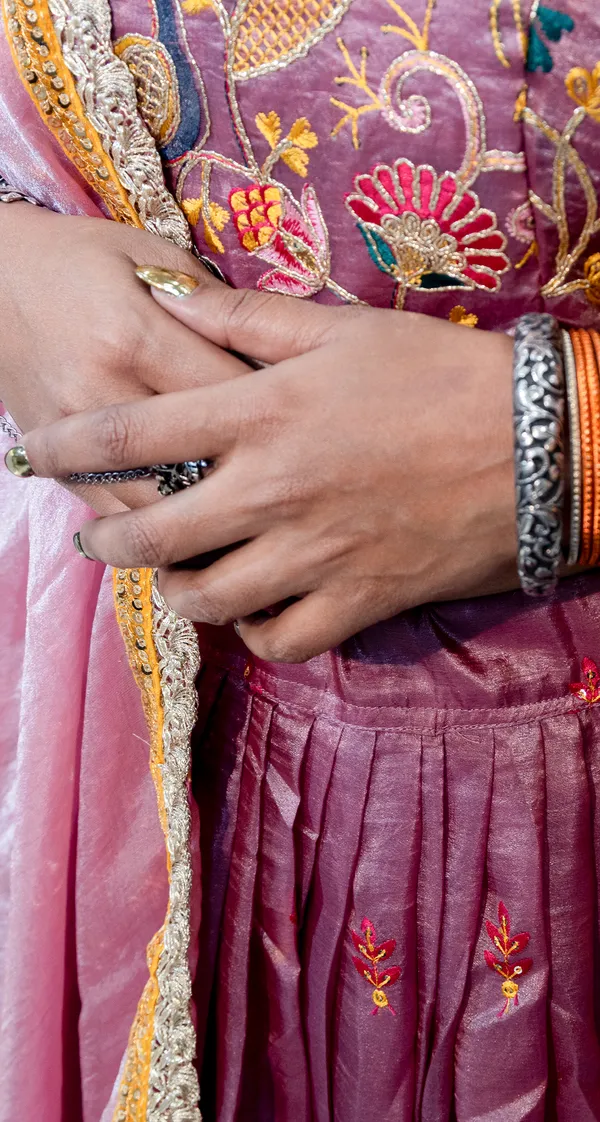 Lehenga_Organza_Silk_Onion_Pink_With_Embroidery