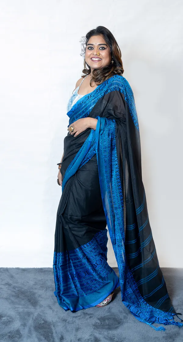 Begumpuri_Blue_And_Black