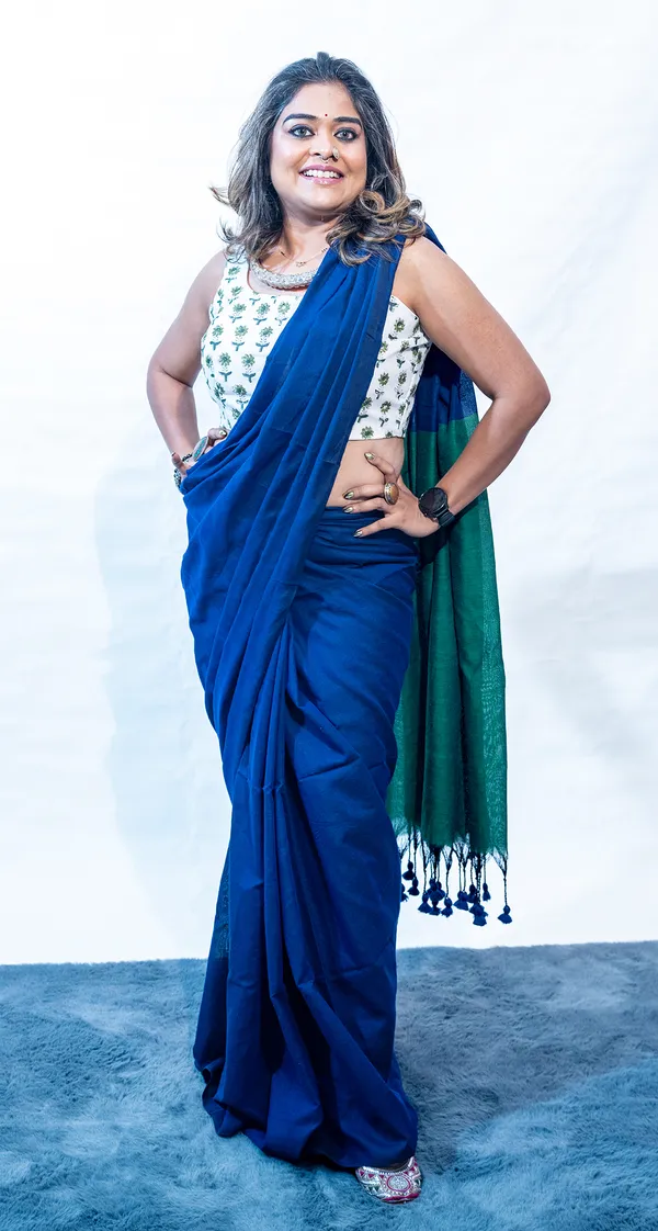 Khadi_Cotton_Contrast_Palla_Navy_Blue_And_Light_Green