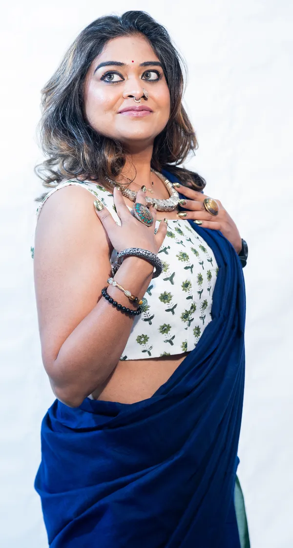 Khadi_Cotton_Contrast_Palla_Navy_Blue_And_Light_Green
