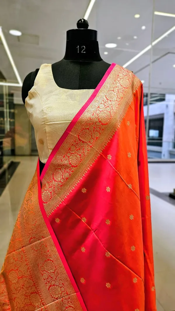 Banarasi_Classic_Boota_Reddish_Pink