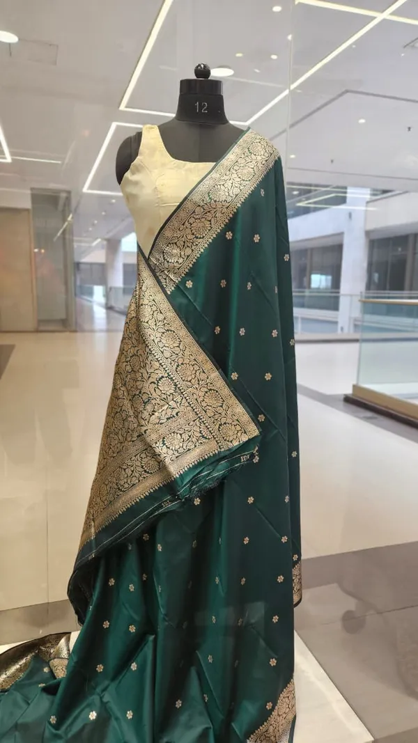 Banarasi_Classic_Boota_Green
