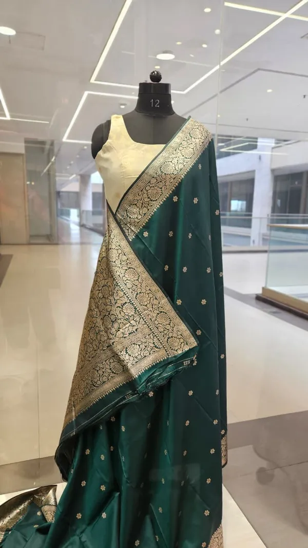 Banarasi_Classic_Boota_Green