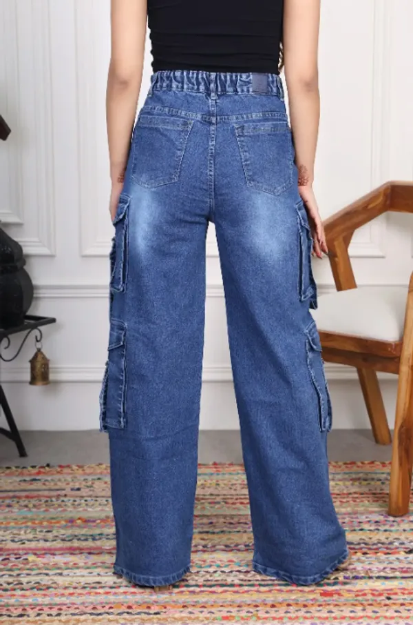 Bata_High_Rise_Straight_Fit_Stretchable_Denim_Jeans_For_Women