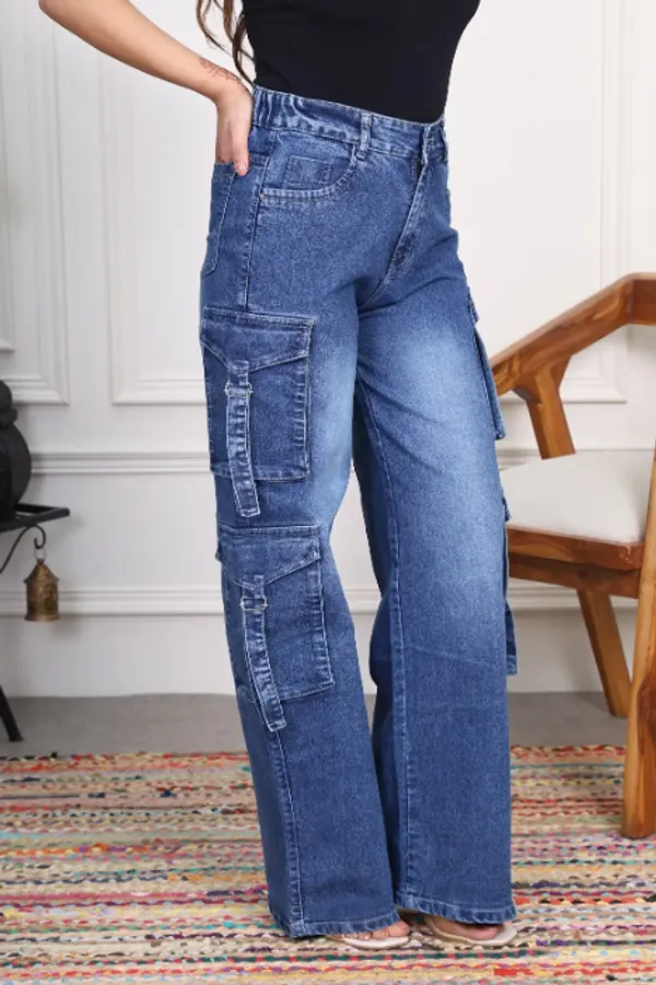 Bata_High_Rise_Straight_Fit_Stretchable_Denim_Jeans_For_Women
