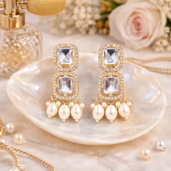 White_And_Gold_Elegant_Design_Alloy_Necklace_Set_For_Women
