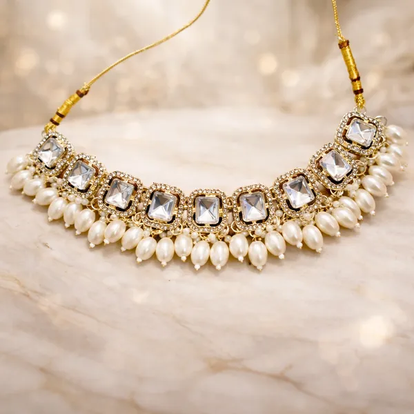 White_And_Gold_Elegant_Design_Alloy_Necklace_Set_For_Women