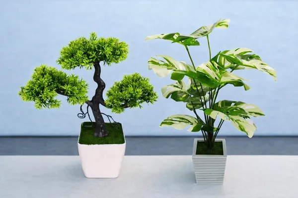 Green_Plastic_Artificial_Palm_Pot_Bonsai_Plant_With_Pot_For_Home_Decor_And_Indoor_Decoration