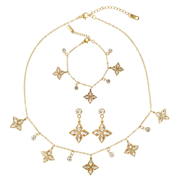 Gold_Brass_And_Mixed_Alloy_Necklace_For_Women