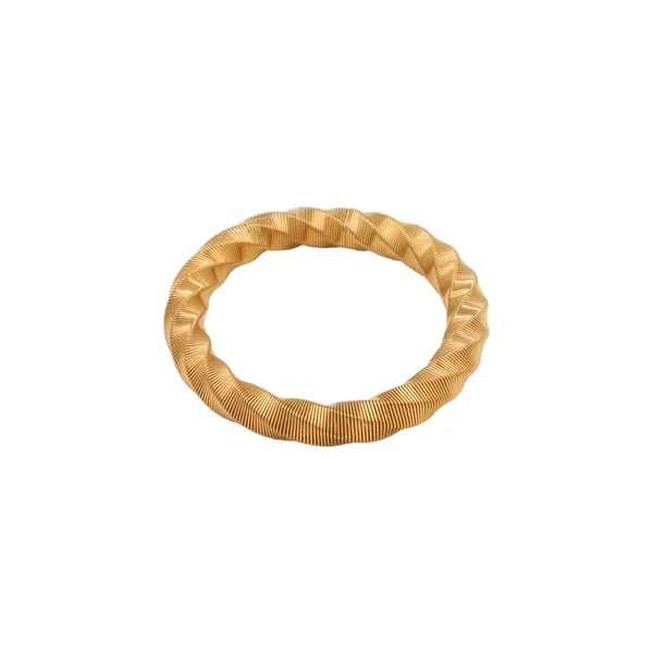 Gold_Regal_Spiral_Luxe_Bracelet_For_Women
