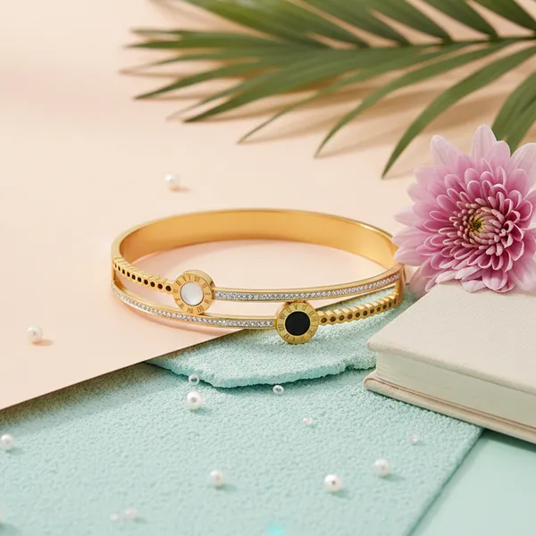 Gold_Royale_Chrono_Luxe_Bracelet_For_Women