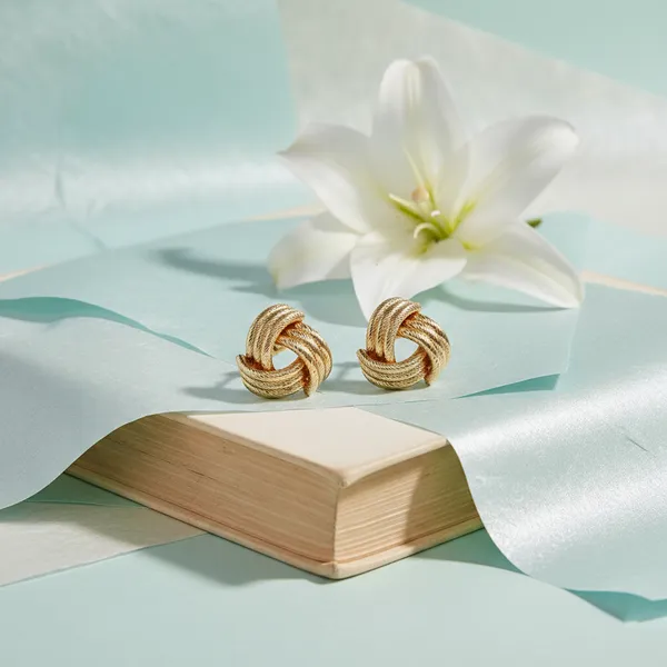 Gold_Signature_Twist_Stud_Earrings_For_Women