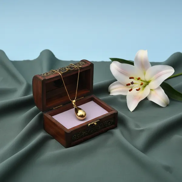 Gold_Brass_And_Mixed_Alloy_Necklace_For_Women