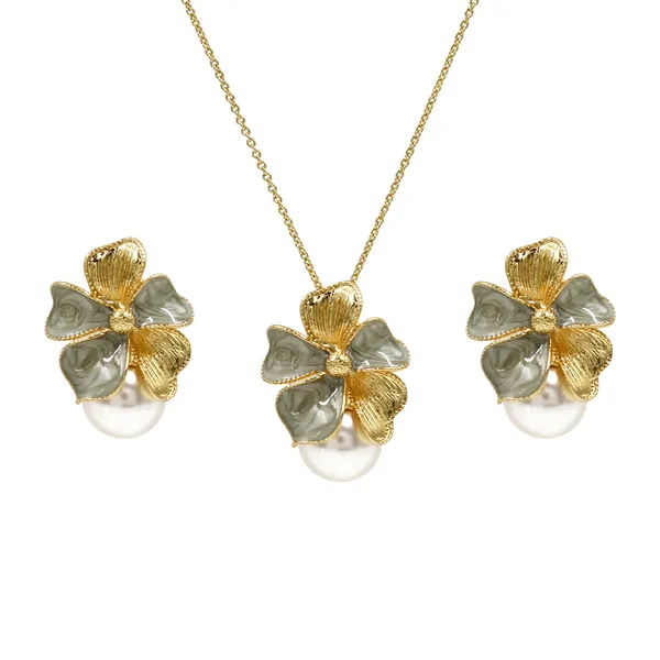 Multicolor_Brass_And_Mixed_Alloy_Necklace_For_Women