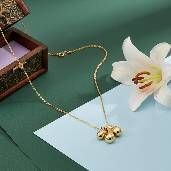 Gold_Brass_And_Mixed_Alloy_Necklace_For_Women