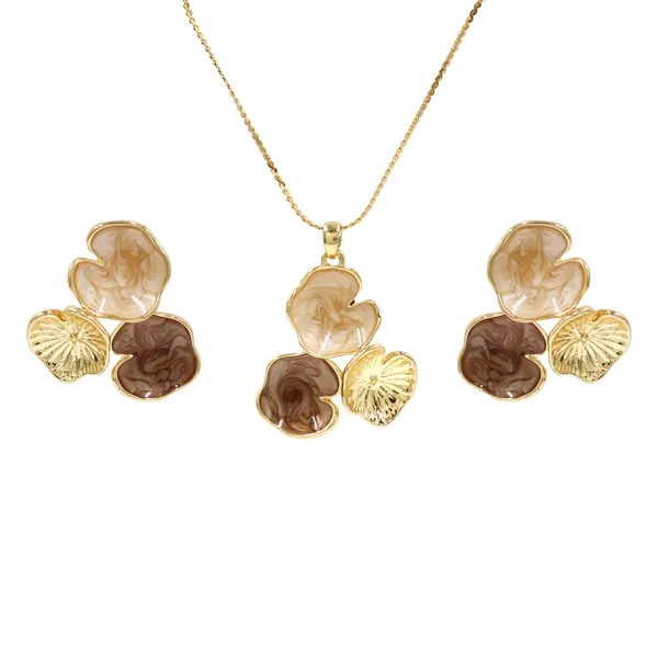 Multicolor_Brass_And_Mixed_Alloy_Necklace_For_Women