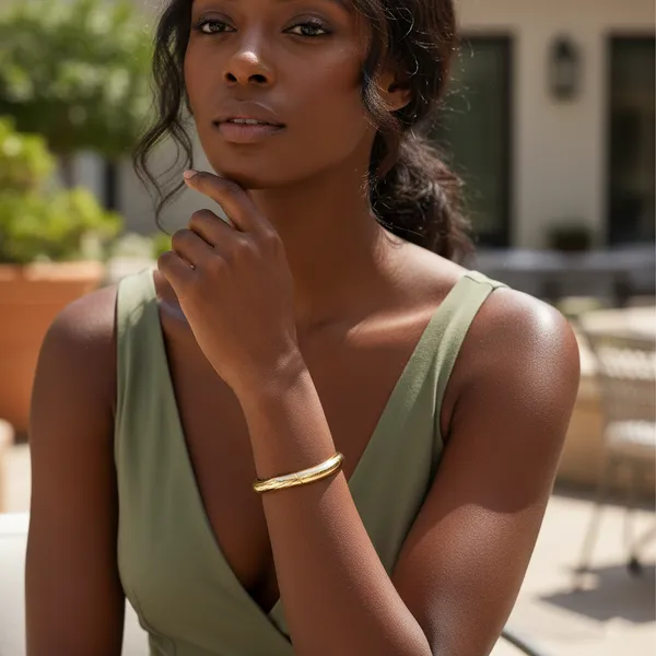 Gold_Aurelia_Luxe_Gold_Tone_Dome_Bangle_For_Women