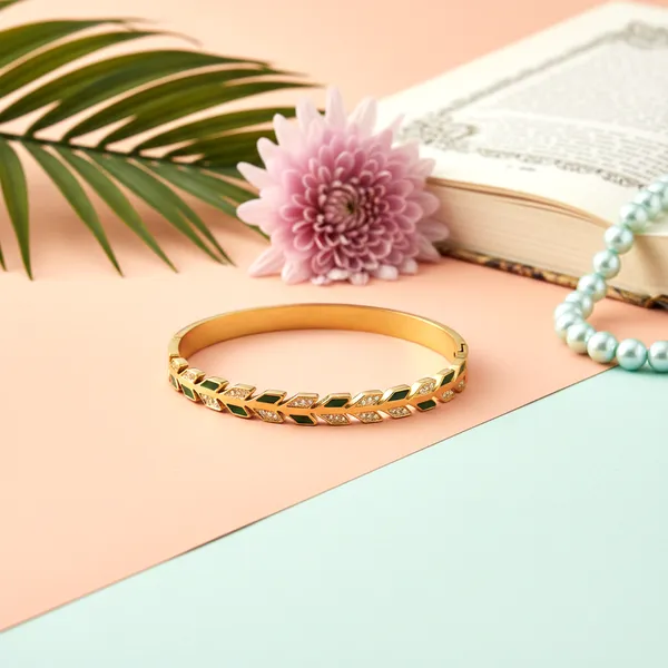 Gold_Verdant_Royalty_Gold_Tone_Bangle_For_Women
